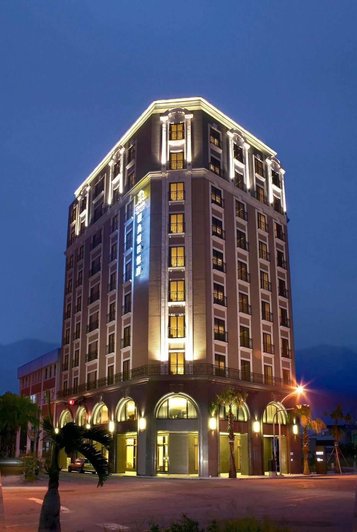 Classic City Resort Хуалянь Екстер'єр фото